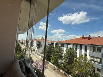 BATIKENTTE SİTE İÇERİSİNDE LÜKS VE KONFORLU 3+1 DAİRE