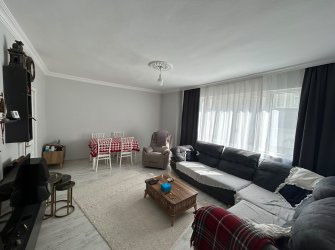 AKARBAŞI MAHALLESİNDE SATILIK 2+1 BAKIMLI DAİRE